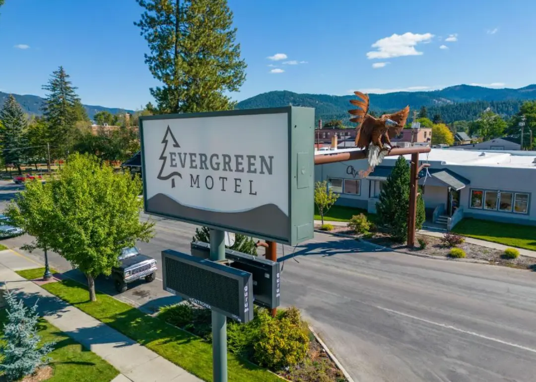 evergreen motel